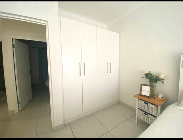 2 BEDROOM APARTMENT FOR SALE IN UMHLANGA CENTRAL